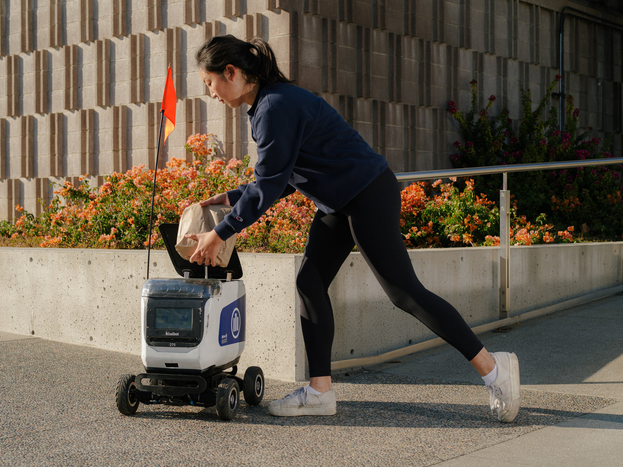 Sidewalk Delivery Robots: An Introduction To Technology And Vendors ...